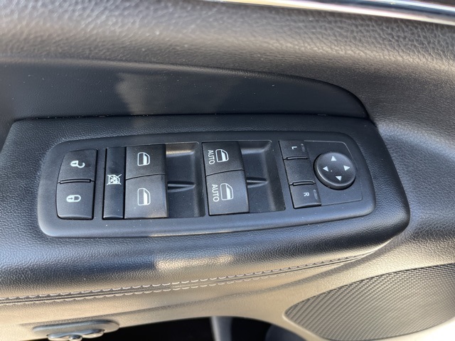 2016 Jeep Grand Cherokee Limited photo 10