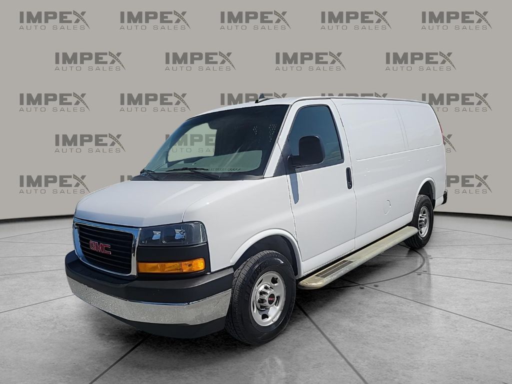 2023 GMC Savana Cargo
