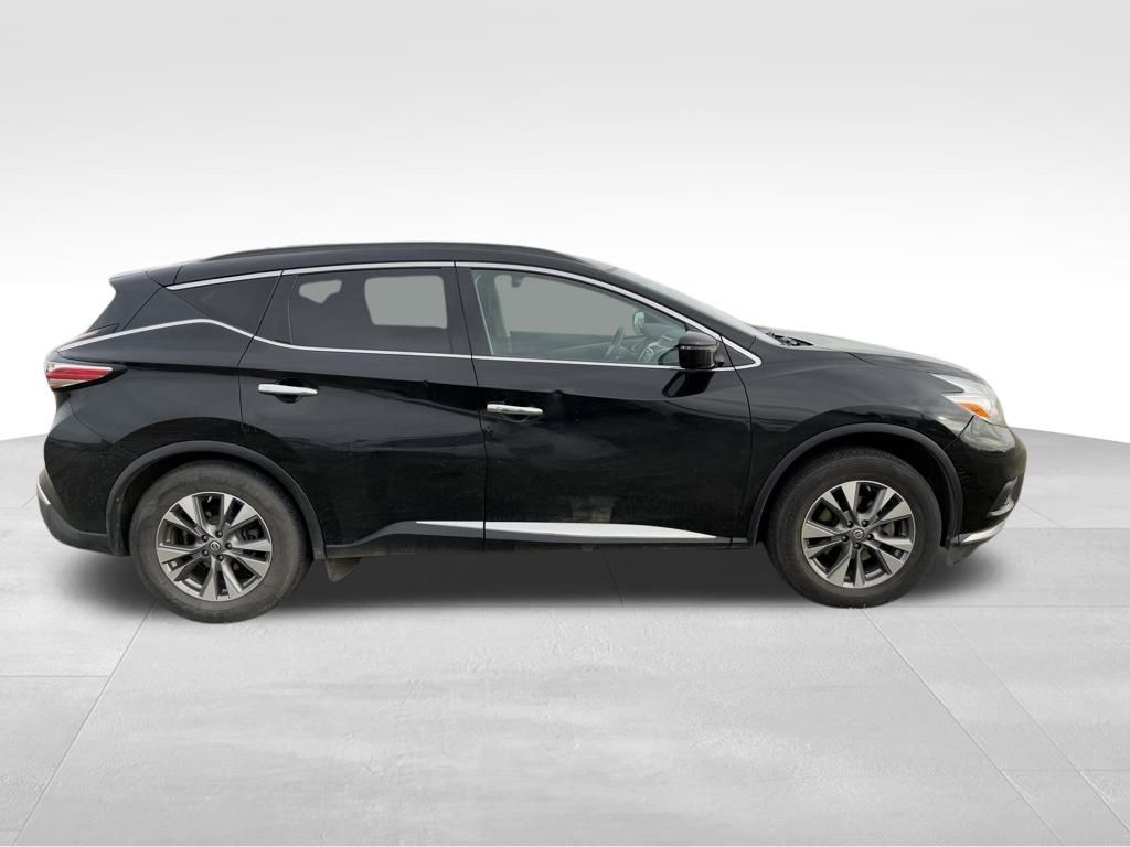 2016 Nissan Murano SV photo 2