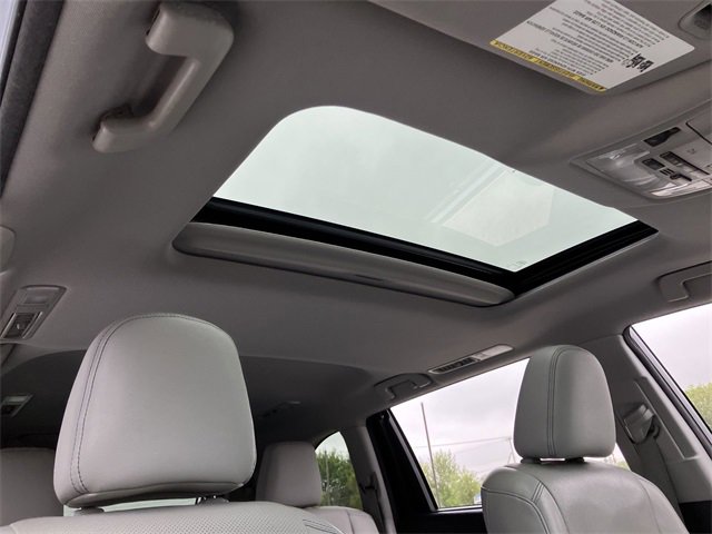 2015 Toyota Highlander Base Hybrid photo 11