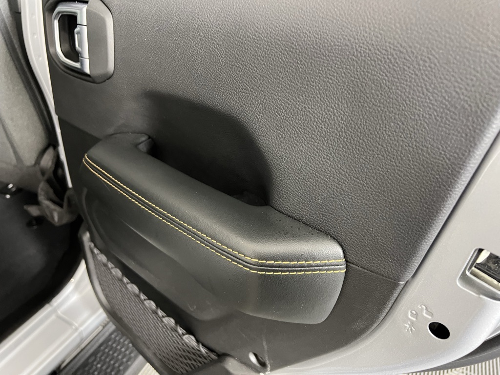 2024 Jeep Wrangler Sahara photo 27