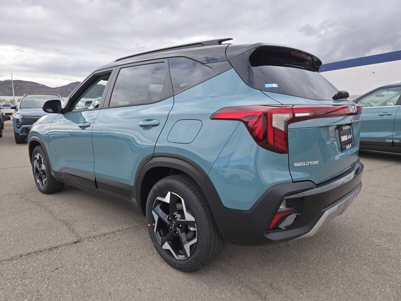 2026 Kia Seltos S photo 4