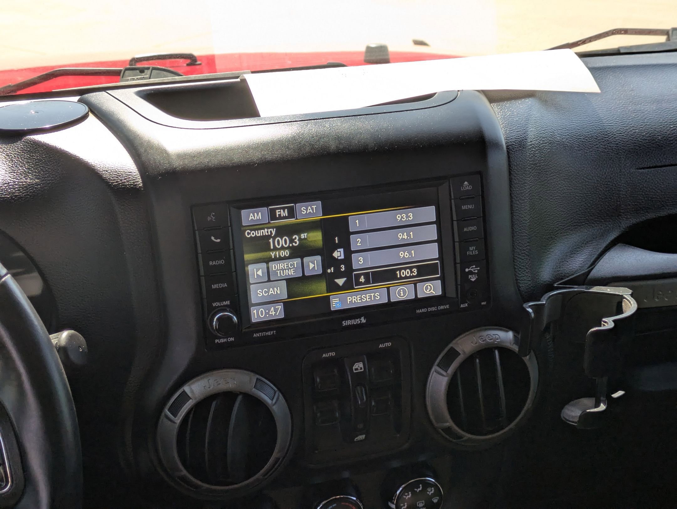 2017 Jeep Wrangler Unlimited Sport photo 16
