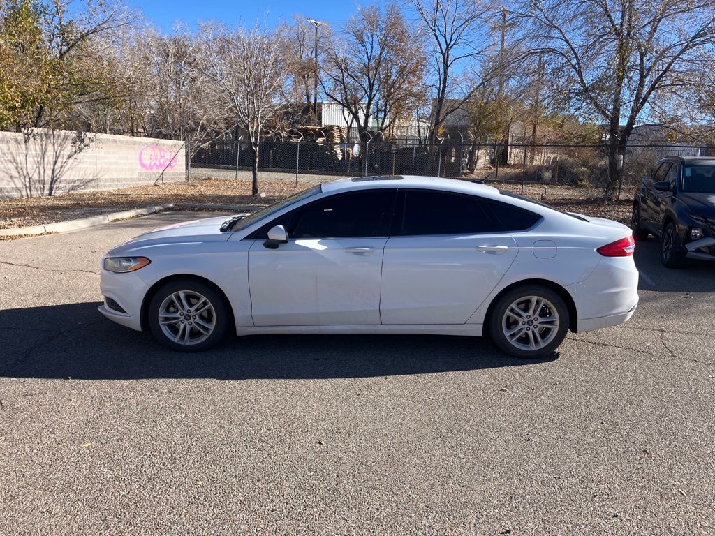 2018 Ford Fusion SE photo 4