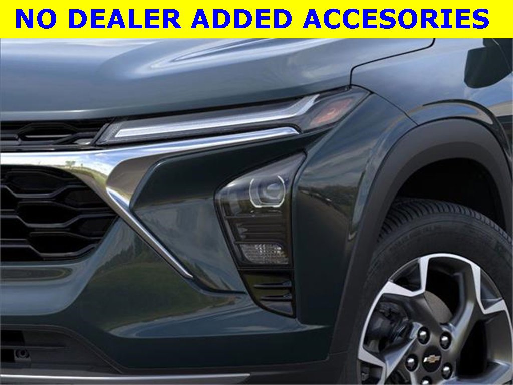 2025 Chevrolet Trax LT photo 9