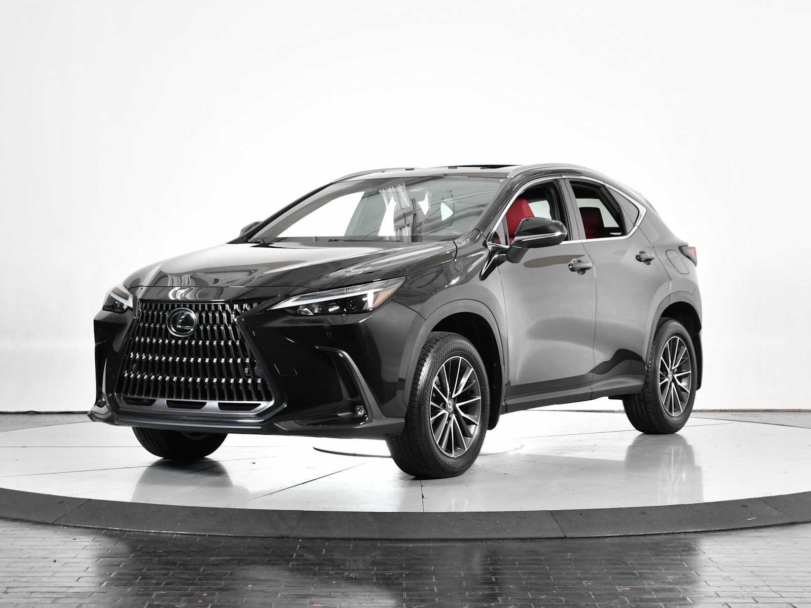 2025 Lexus NX 250's photo