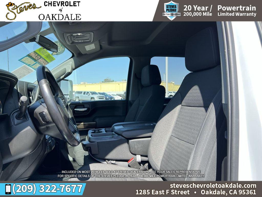 2022 Chevrolet Silverado 3500HD LT photo 21