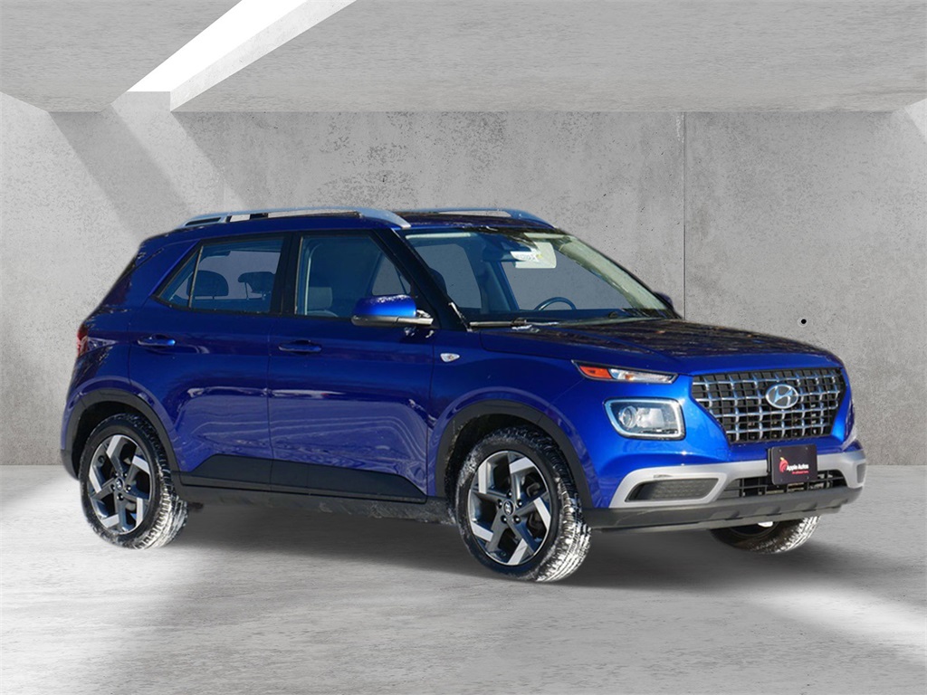 2022 Hyundai Venue SEL's photo