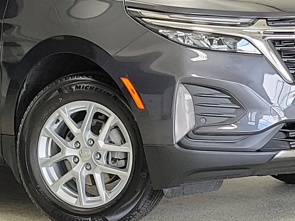 2023 Chevrolet Equinox LT photo 3