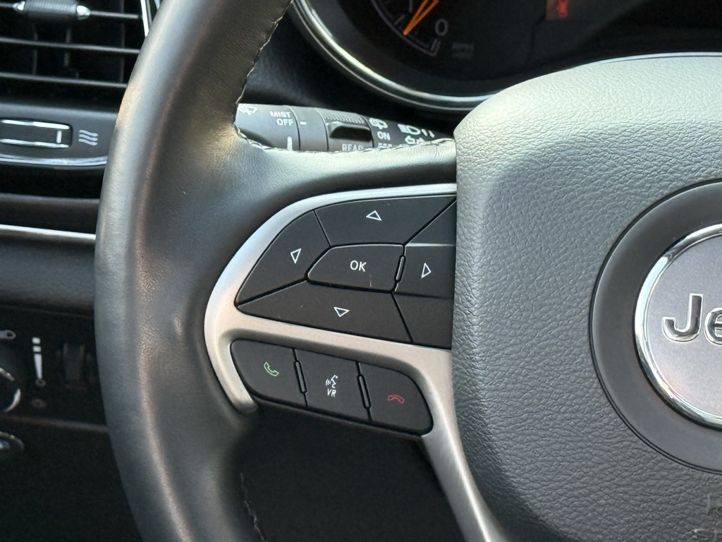 2021 Jeep Grand Cherokee Anniversary Edition photo 26