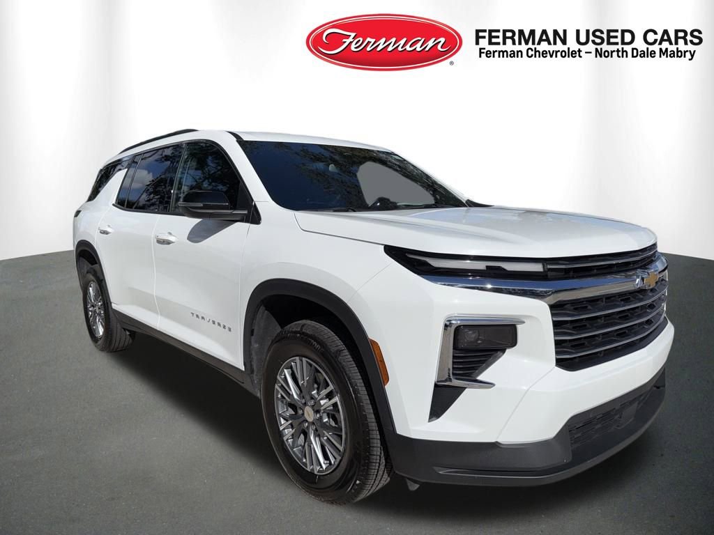 2025 Chevrolet Traverse LT's photo