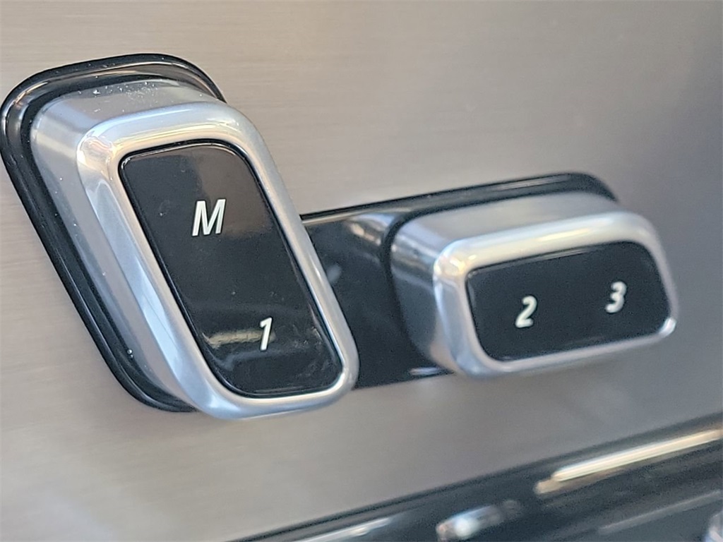 2023 Land Rover Range Rover Sport SE photo 26