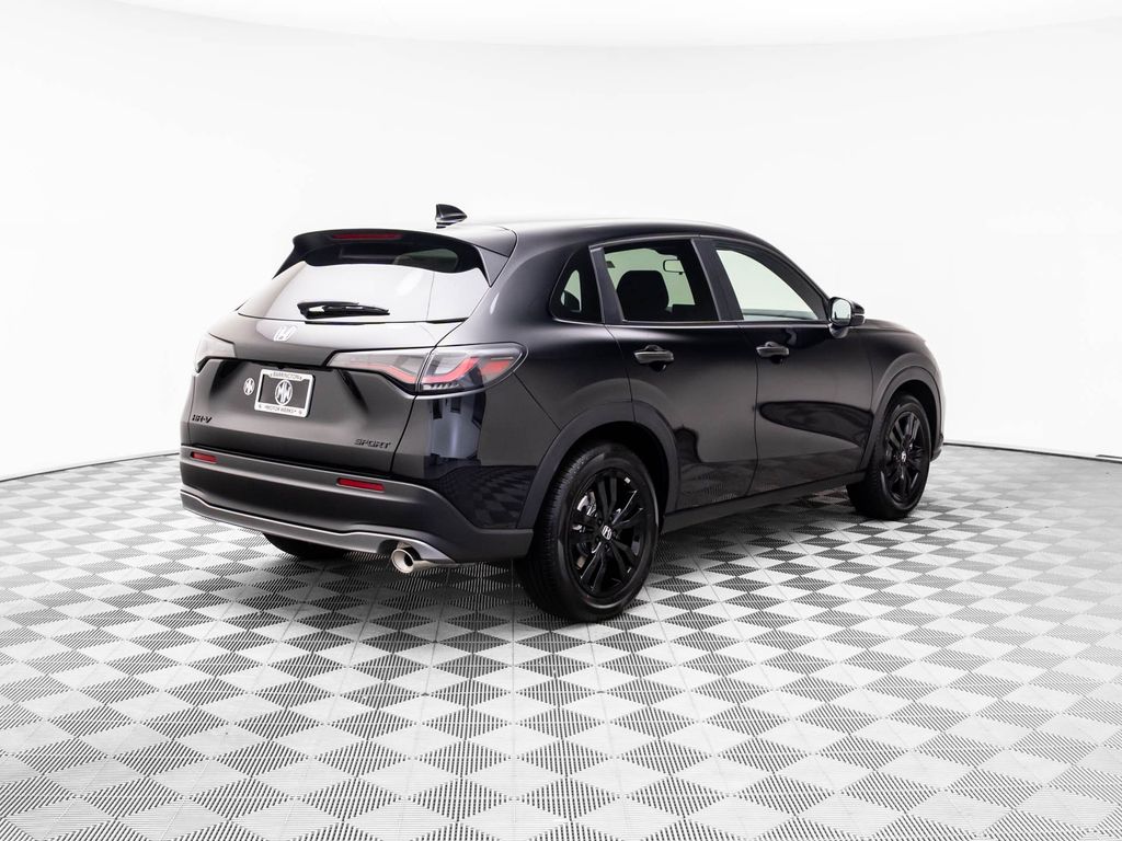 2026 Honda HR-V Sport photo 2