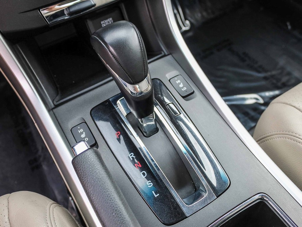 2015 Honda Accord EX-L photo 17