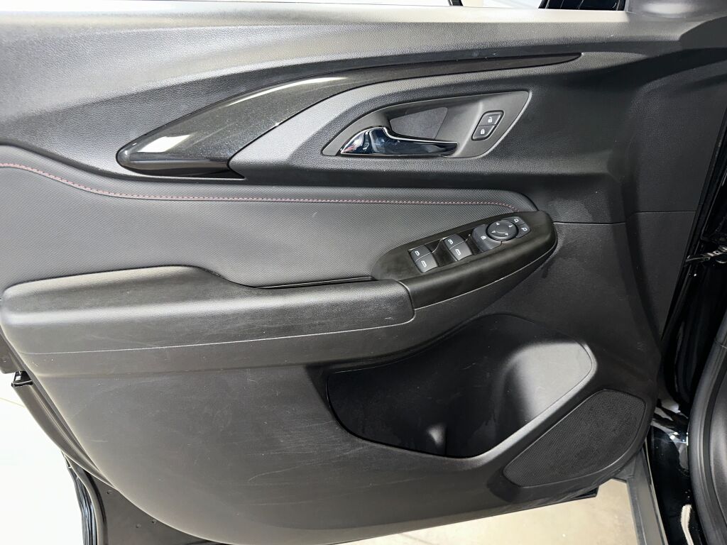 2023 Chevrolet Trailblazer RS photo 4