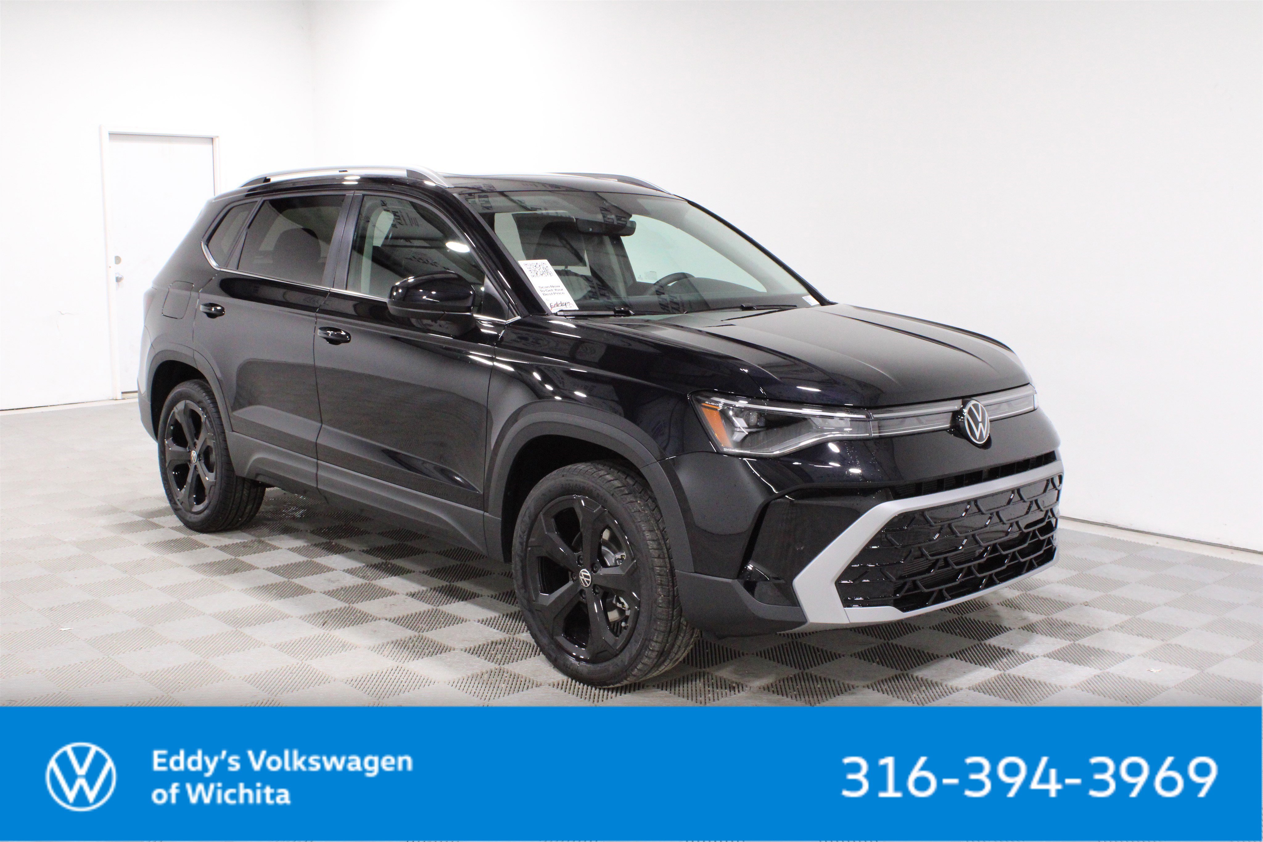 2025 Volkswagen Taos SEL's photo
