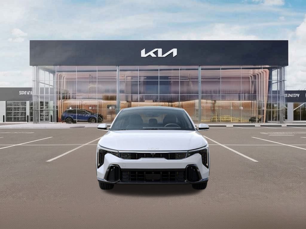2025 Kia K4 GT-Line Turbo photo 2