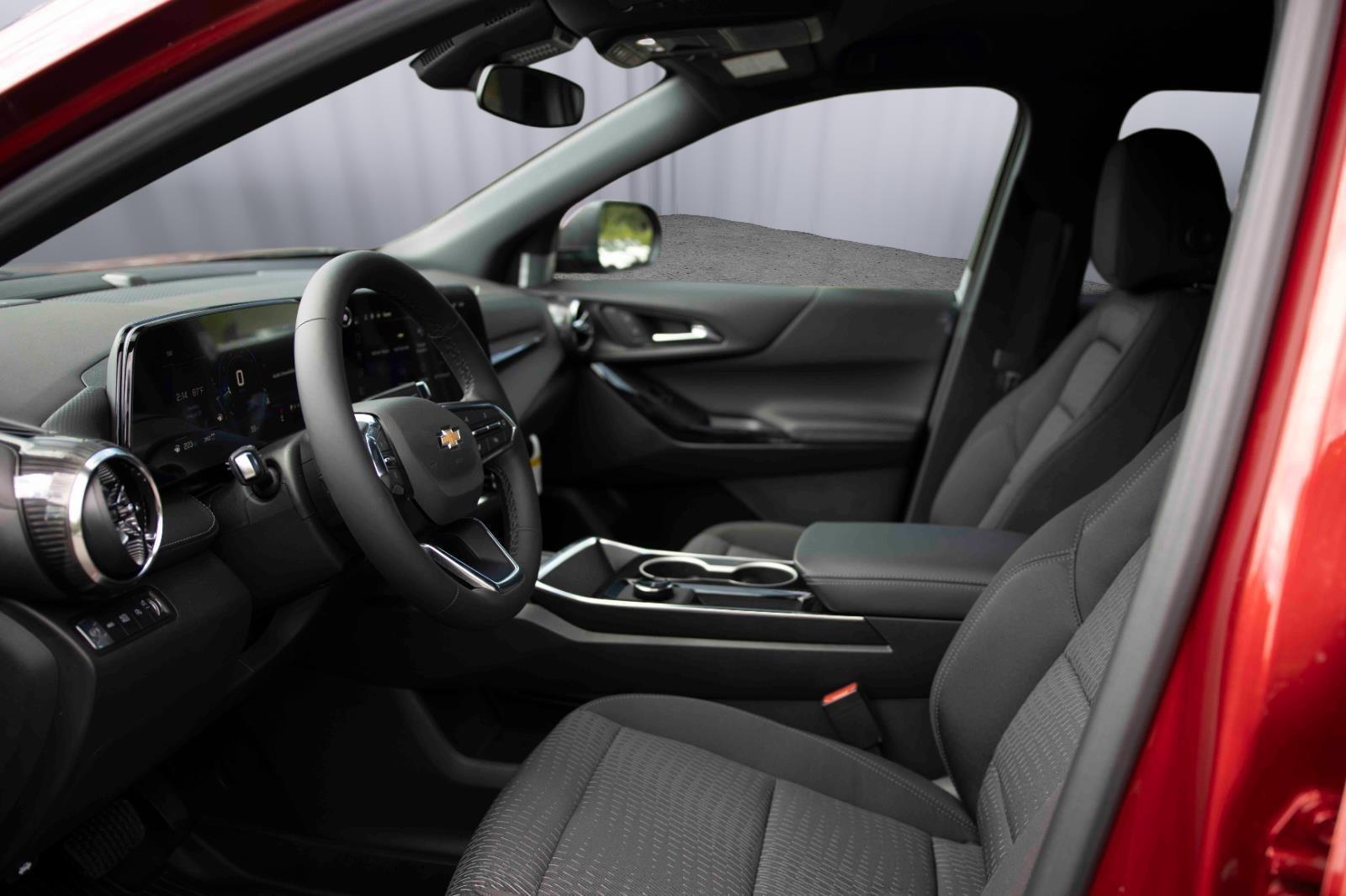 2026 Chevrolet Equinox LT photo 11