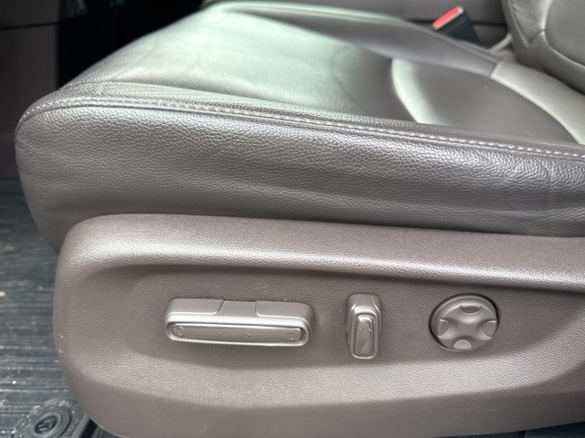 2019 Honda Odyssey Touring photo 18