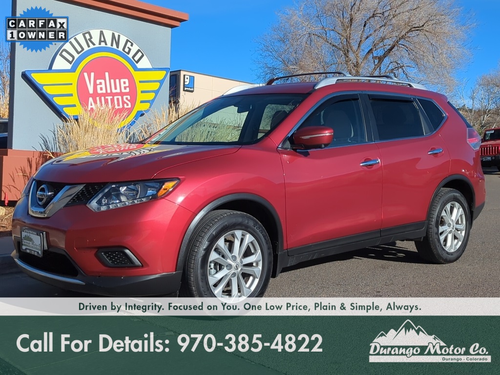 2015 Nissan Rogue SV's photo
