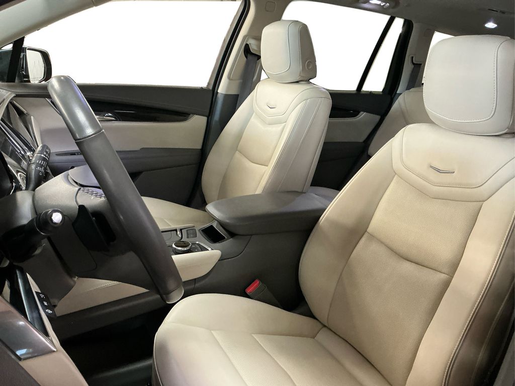 2021 Cadillac XT6 Premium Luxury photo 21