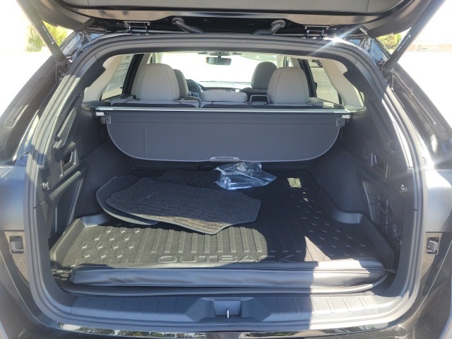 2025 Subaru Outback Premium photo 4