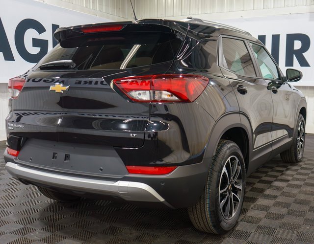 2026 Chevrolet Trailblazer LT photo 2