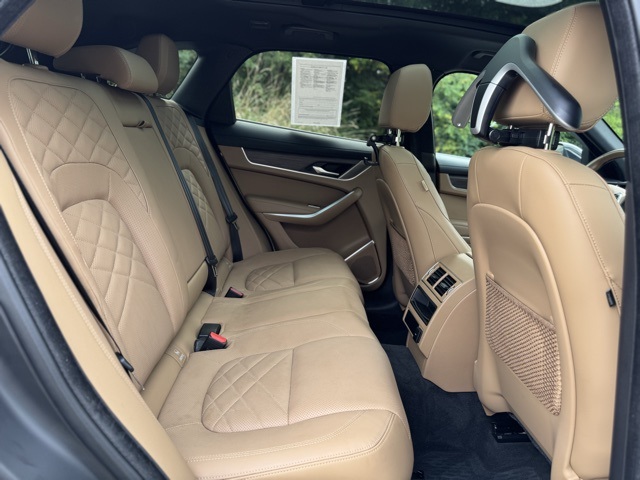 2023 Jaguar F-PACE P250 S photo 18