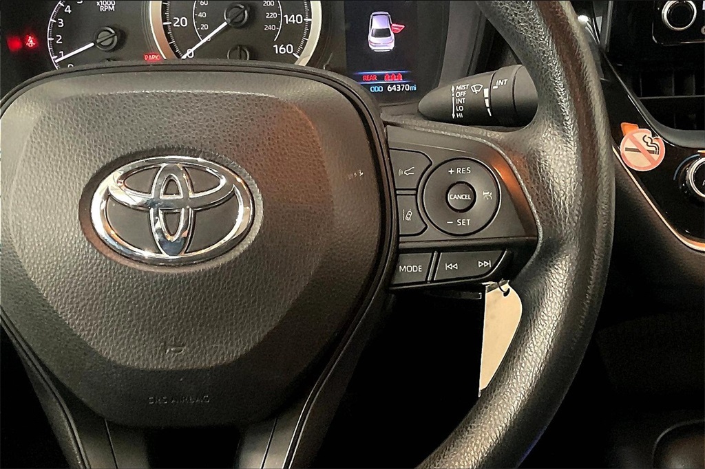 2022 Toyota Corolla LE photo 18