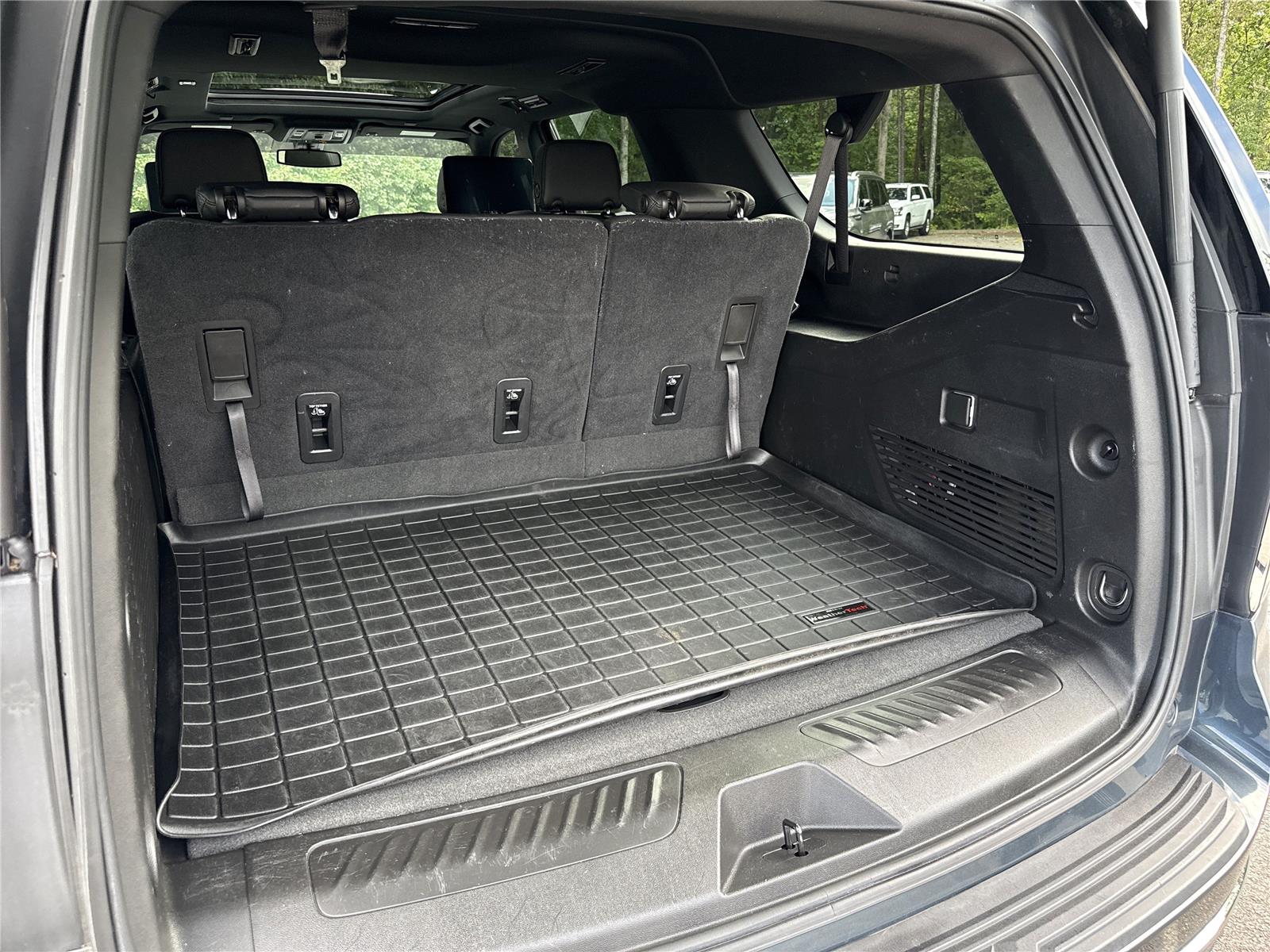 2021 Chevrolet Suburban 1500 LT photo 29