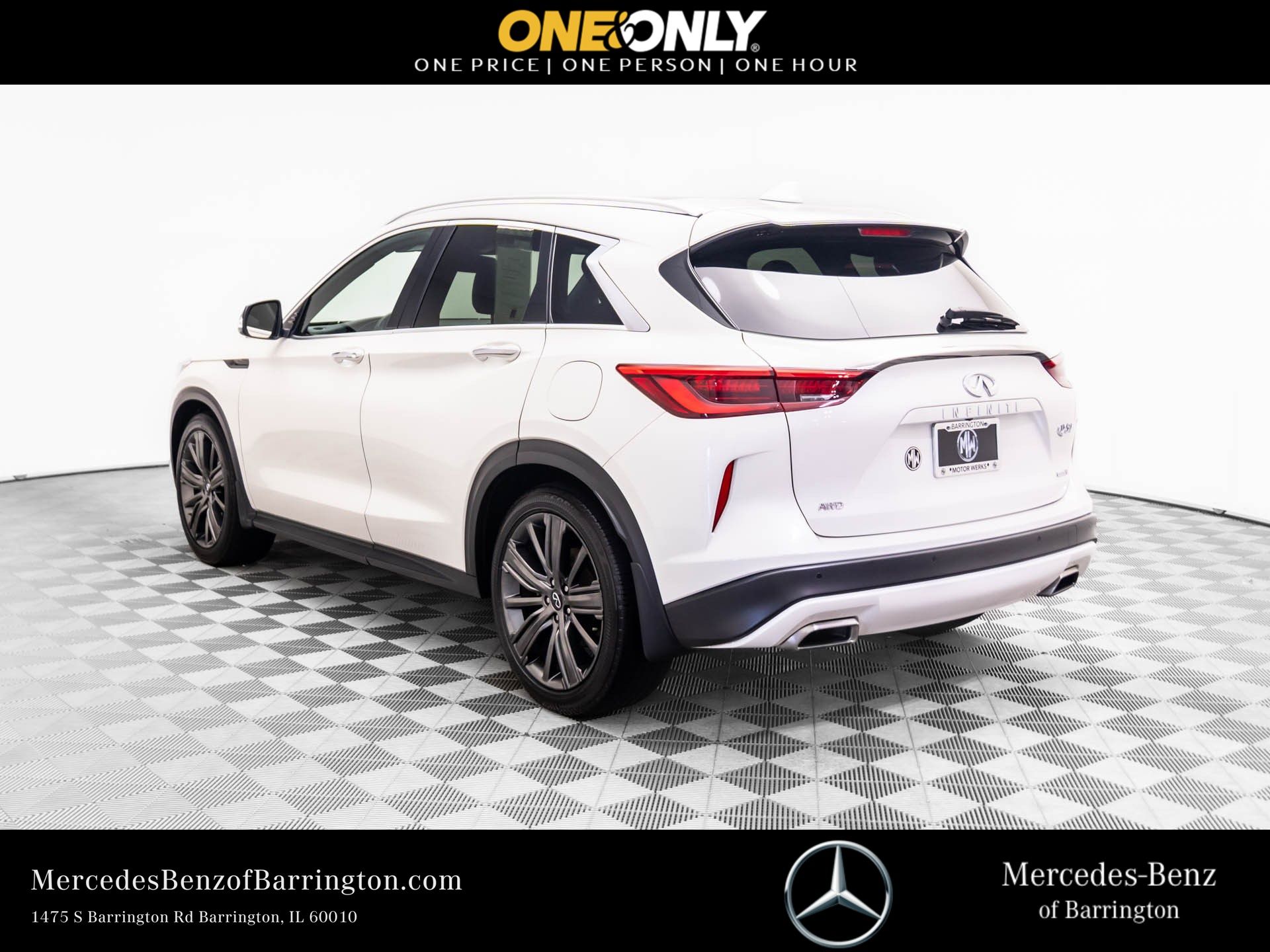 2020 Infiniti QX50 Essential AWD photo 3