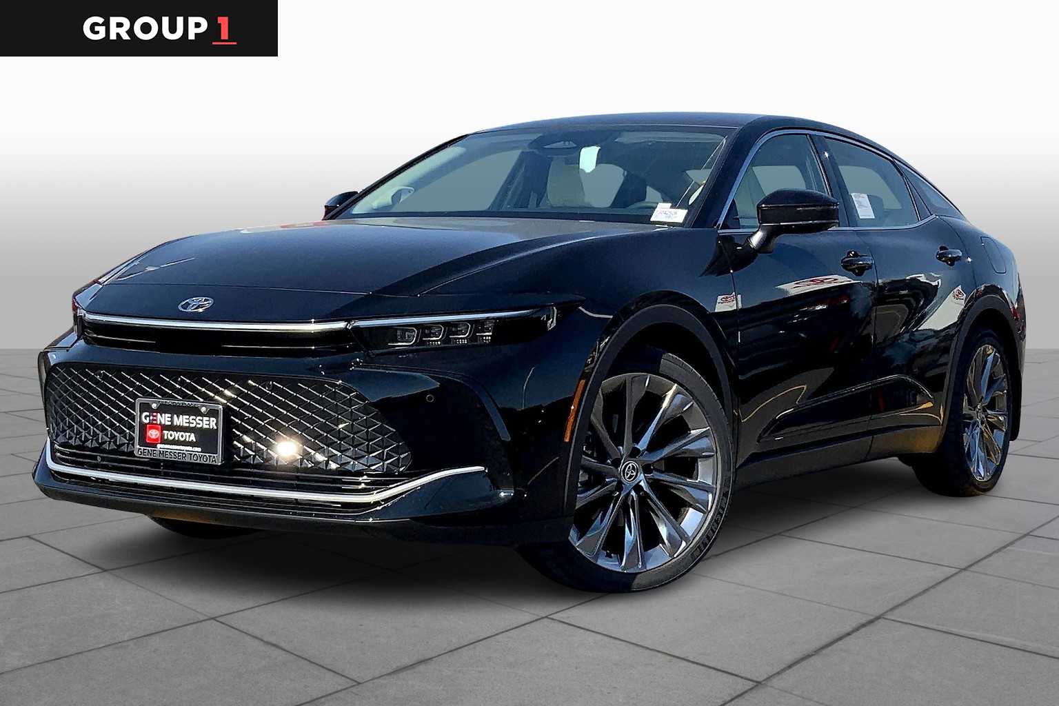 2026 Toyota Crown Limited photo 2