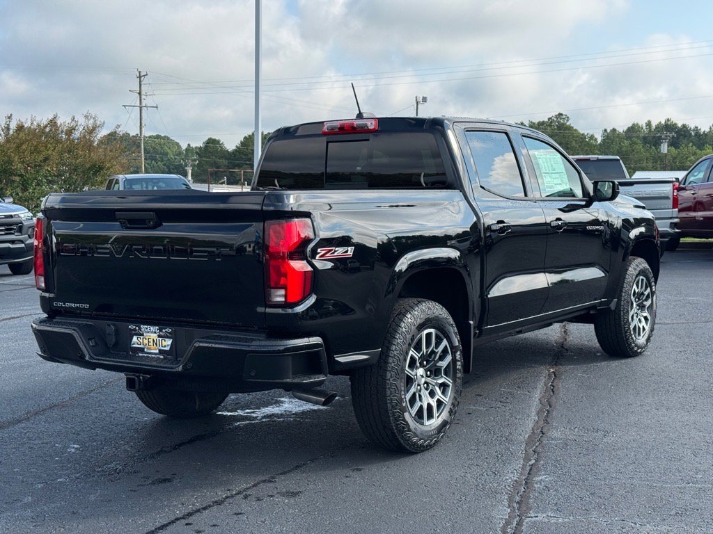 2026 Chevrolet Colorado Z71 photo 3
