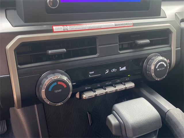 2025 Toyota Tacoma SR5 4x4 Double Cab photo 22