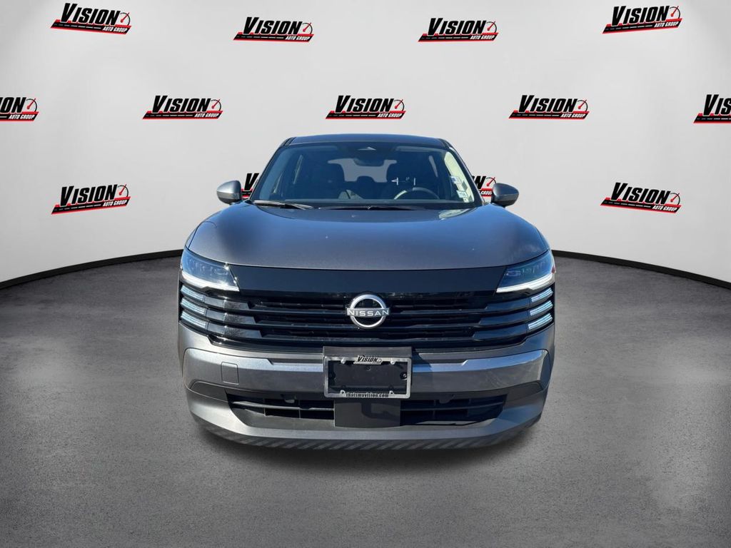 2025 Nissan Kicks SV photo 2