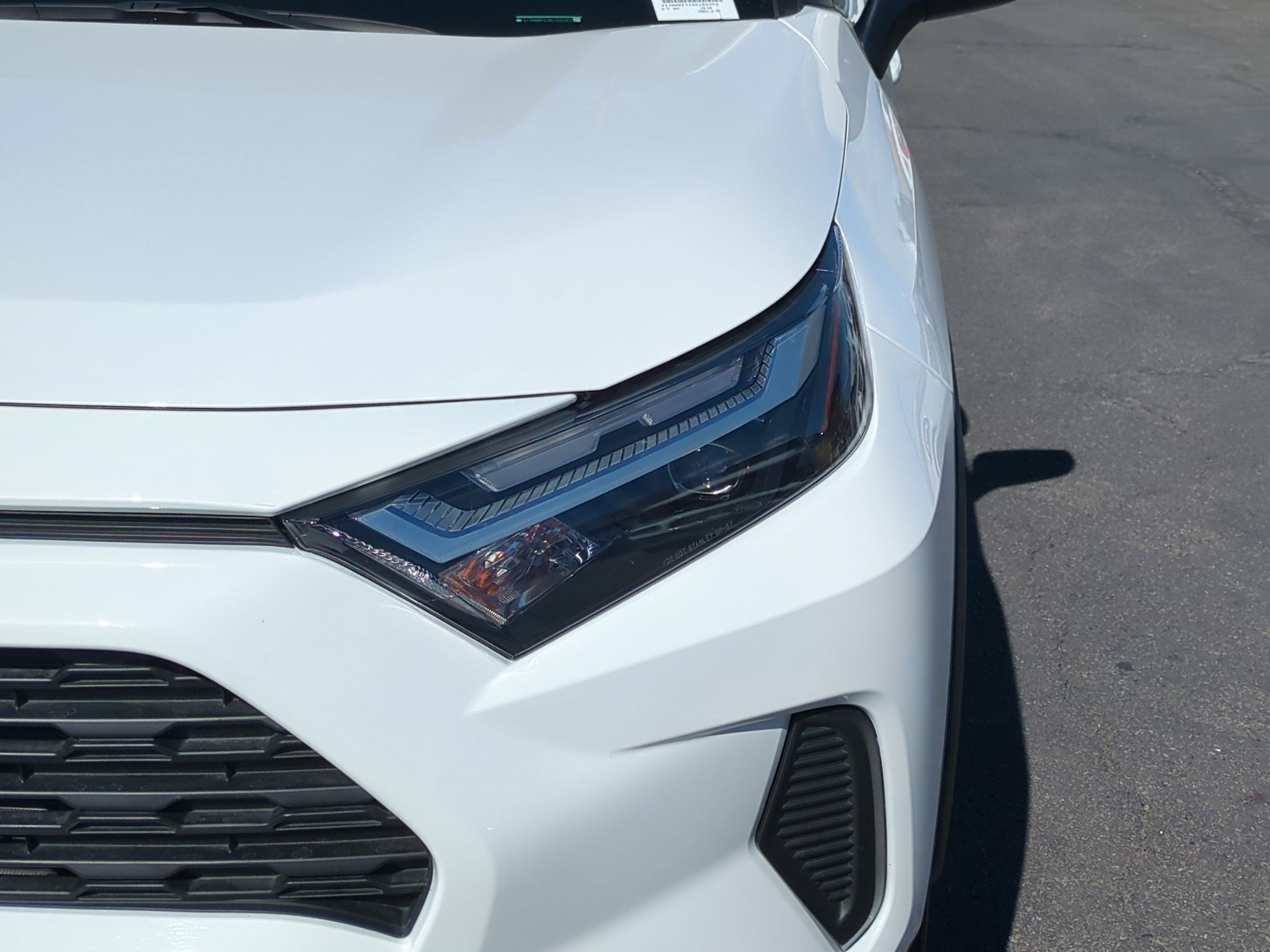 2024 Toyota RAV4 Hybrid LE photo 9