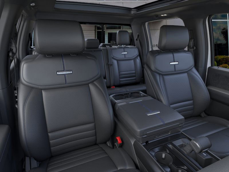 2025 Ford F-150 Platinum photo 10
