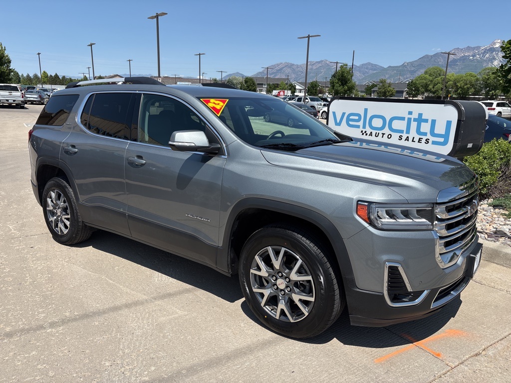 2023 GMC Acadia SLT's photo