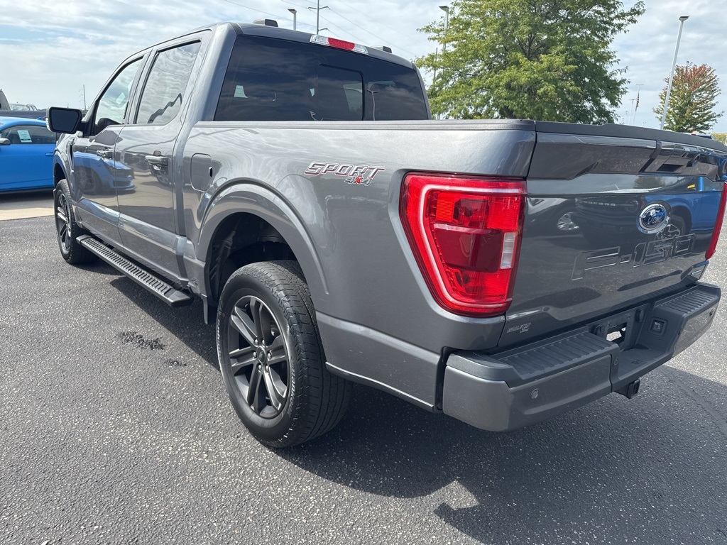 2022 Ford F-150 XLT photo 13