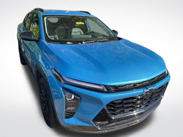 2025 Chevrolet Trax ACTIV photo 2