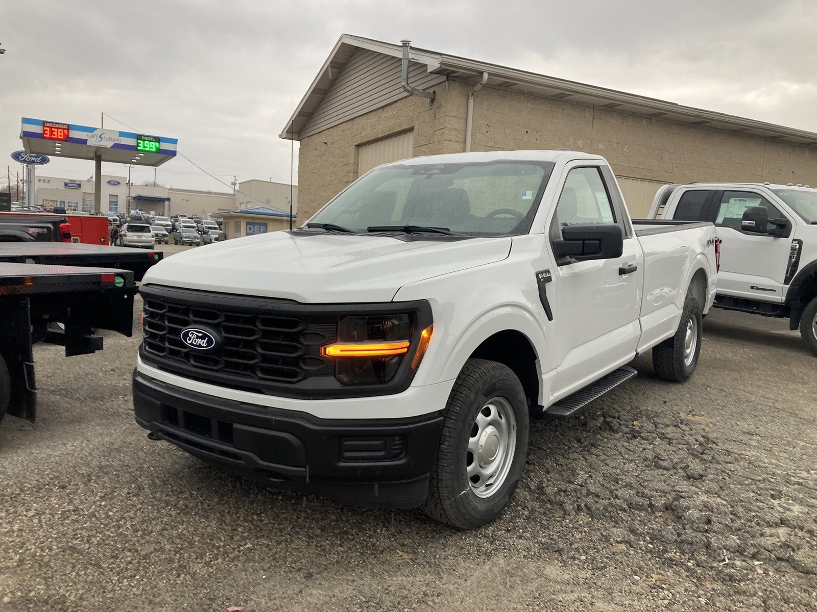 2025 Ford F-150 XL's photo