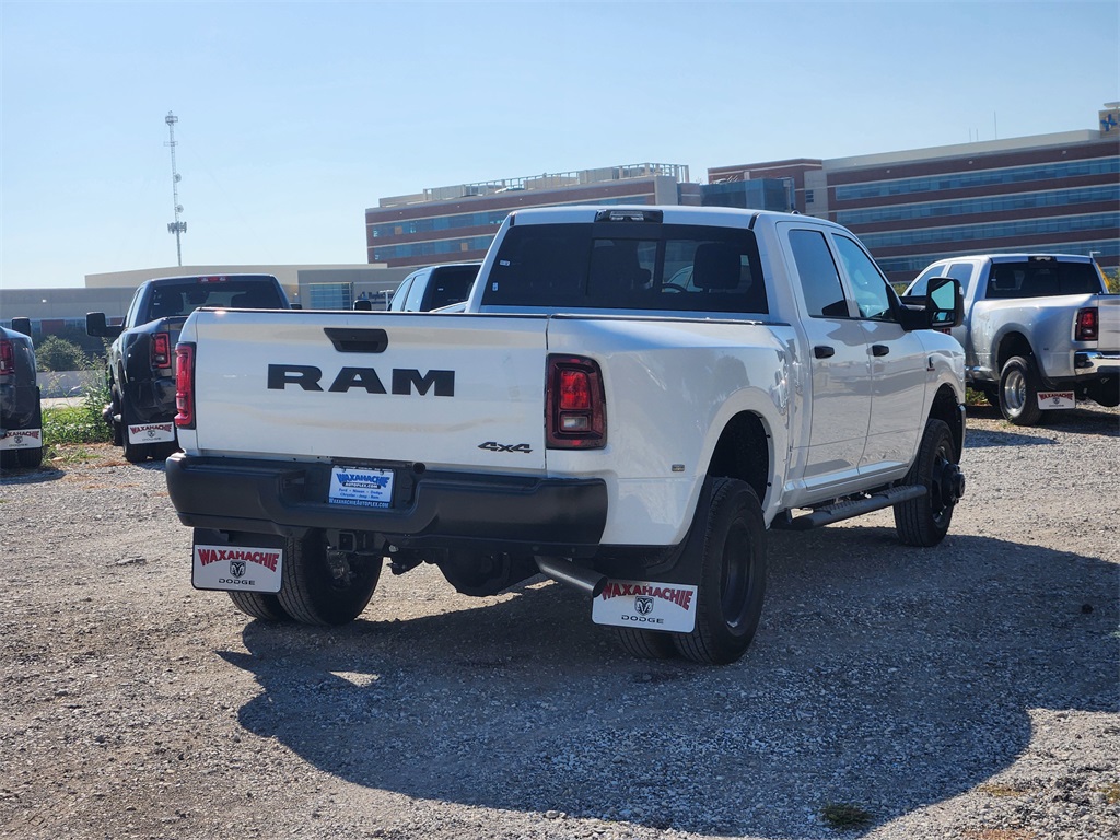 2026 Ram 3500 Tradesman photo 4