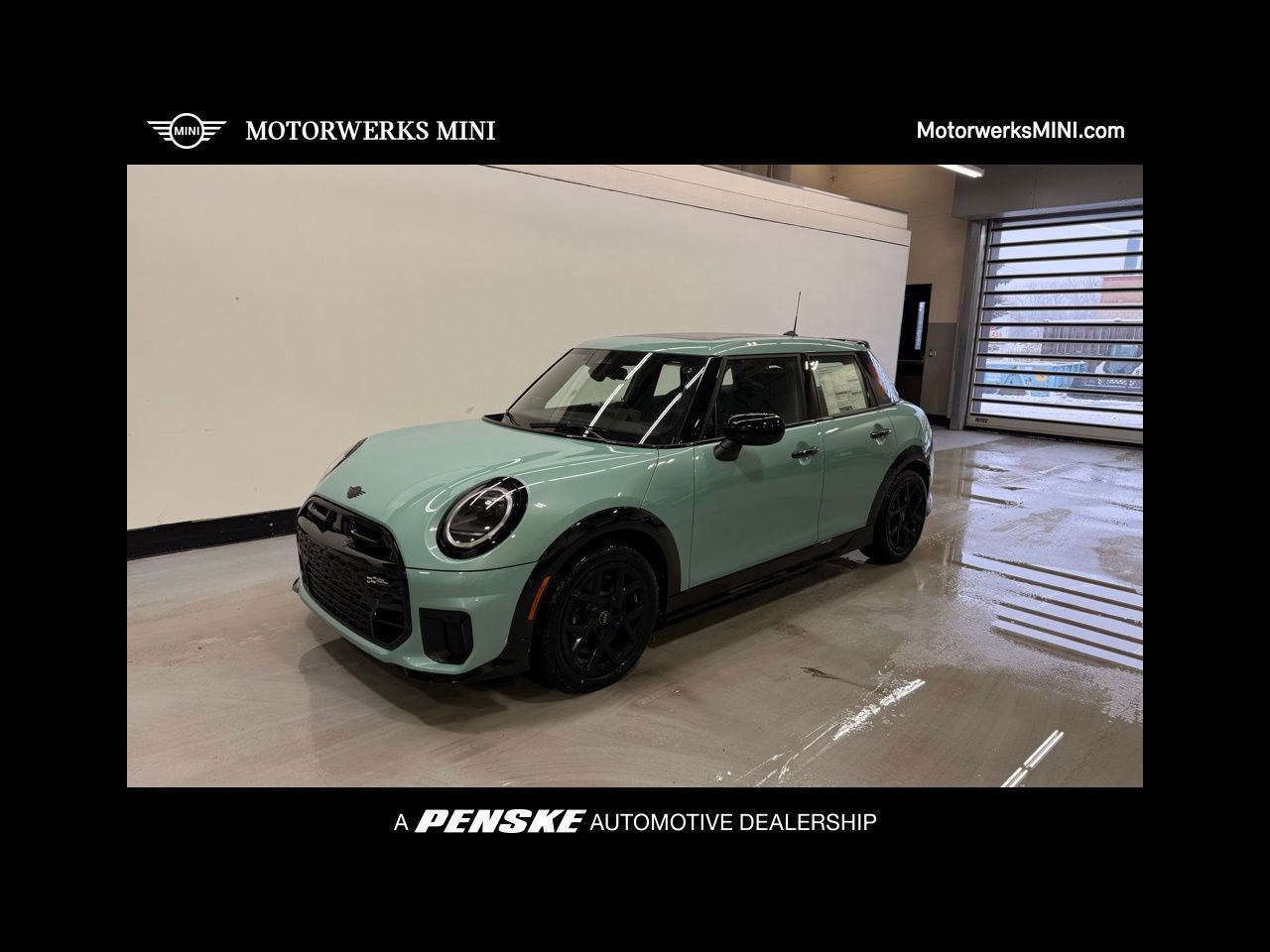 2026 MINI Hardtop 4 Door S's photo