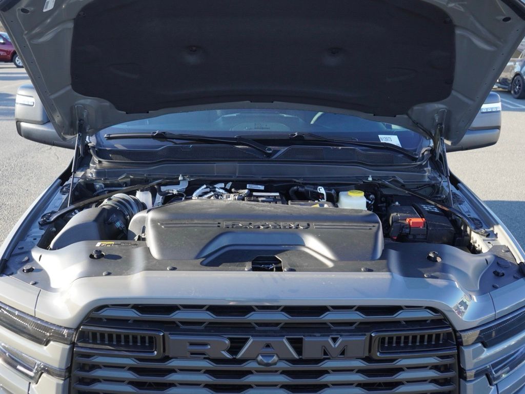 New 2026 Ceramic Gray Clear-Coat Exterior Paint RAM Big Horn image 24