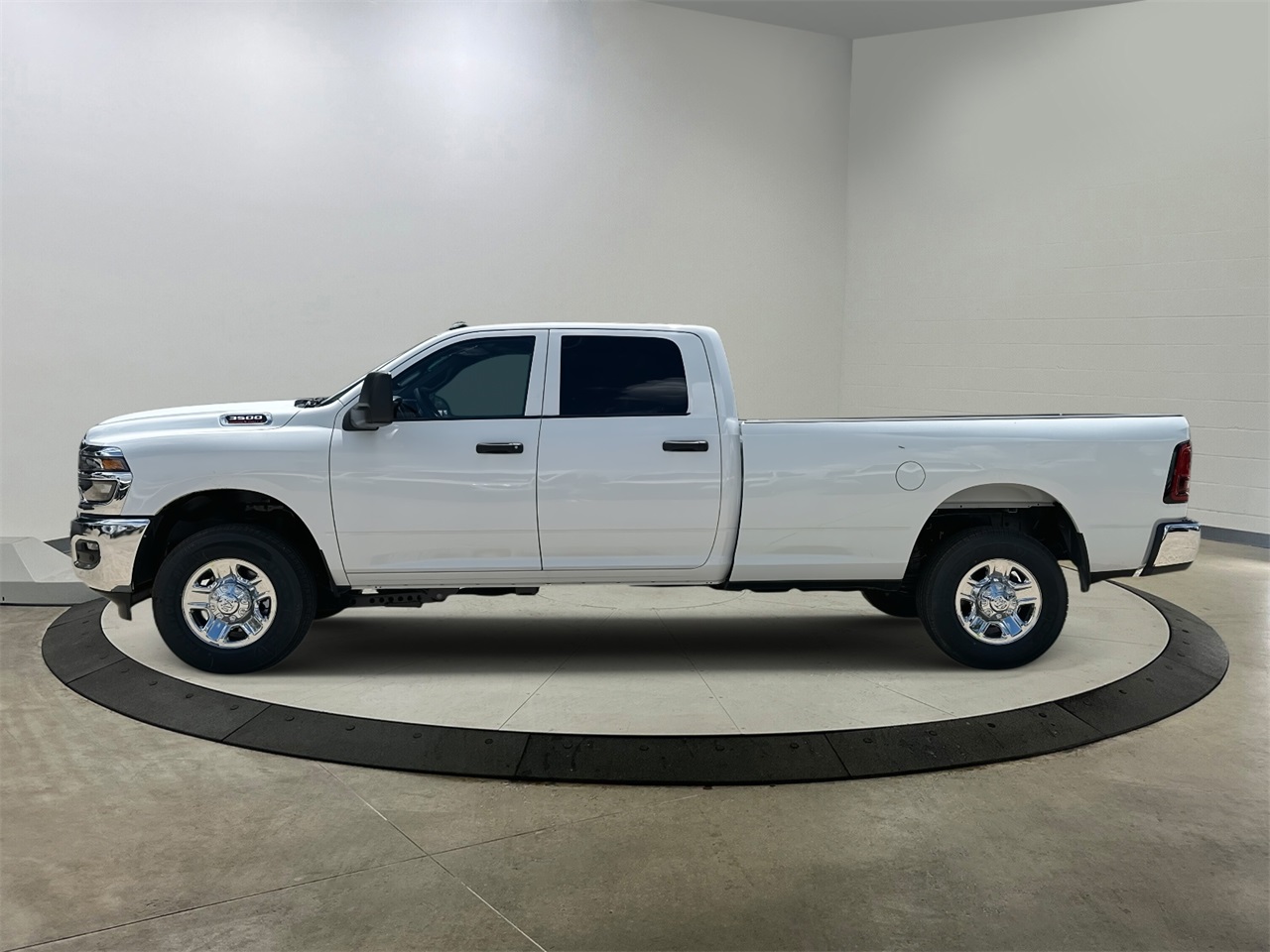 2025 Ram 3500 Tradesman photo 4