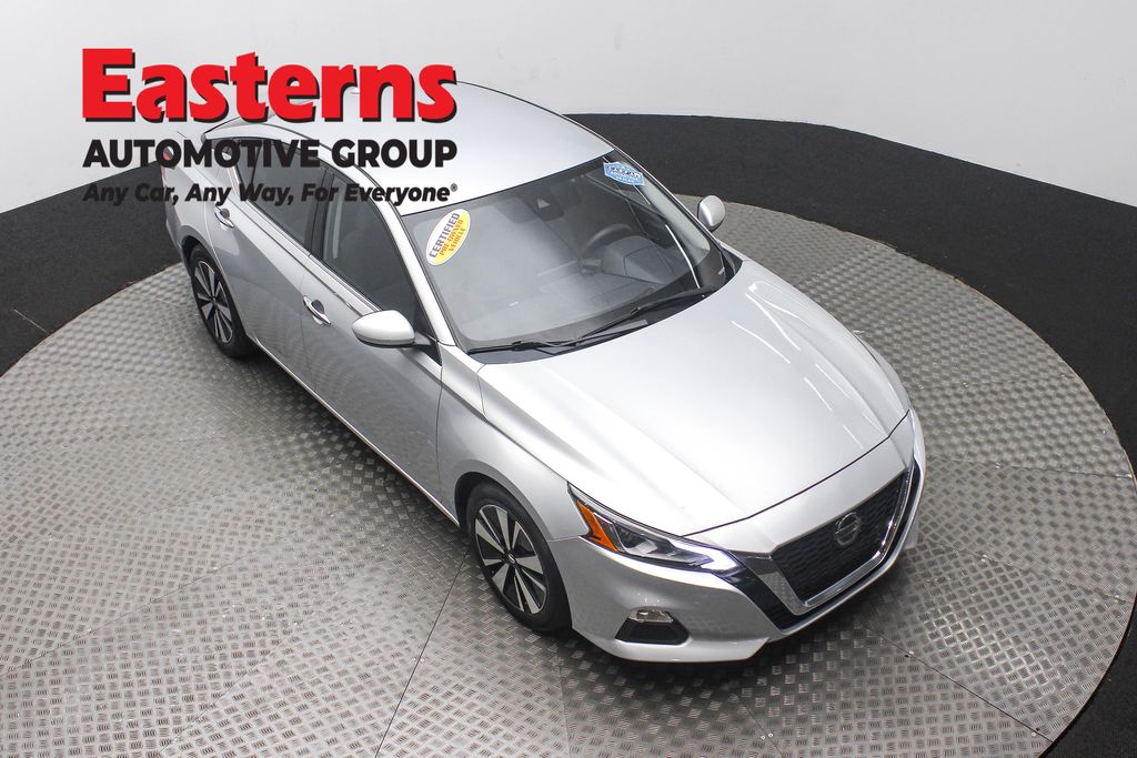 2022 Nissan Altima 2.5 SV photo 3