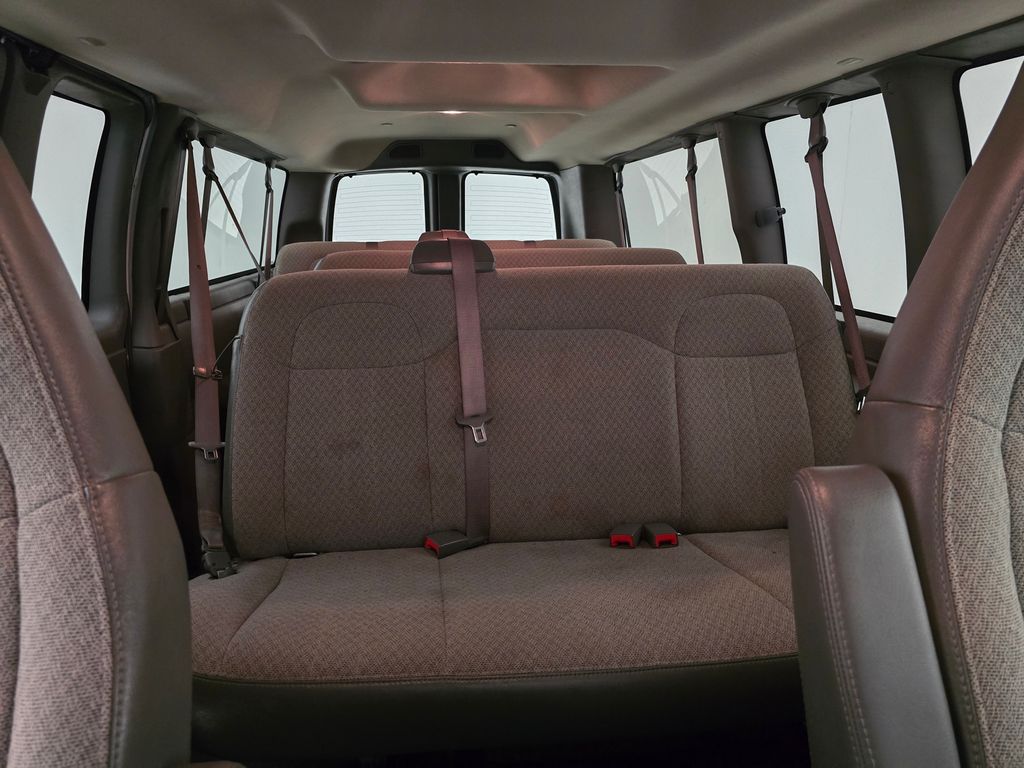 2022 Chevrolet Express 3500 LS photo 39