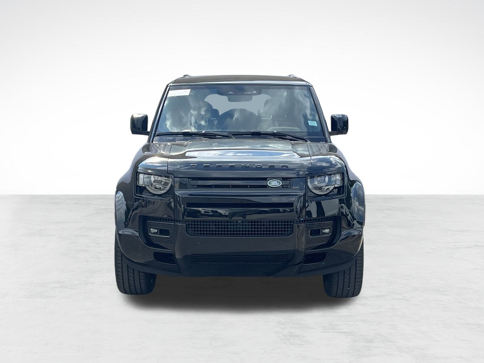 2025 Land Rover Defender 130 V8 photo 4