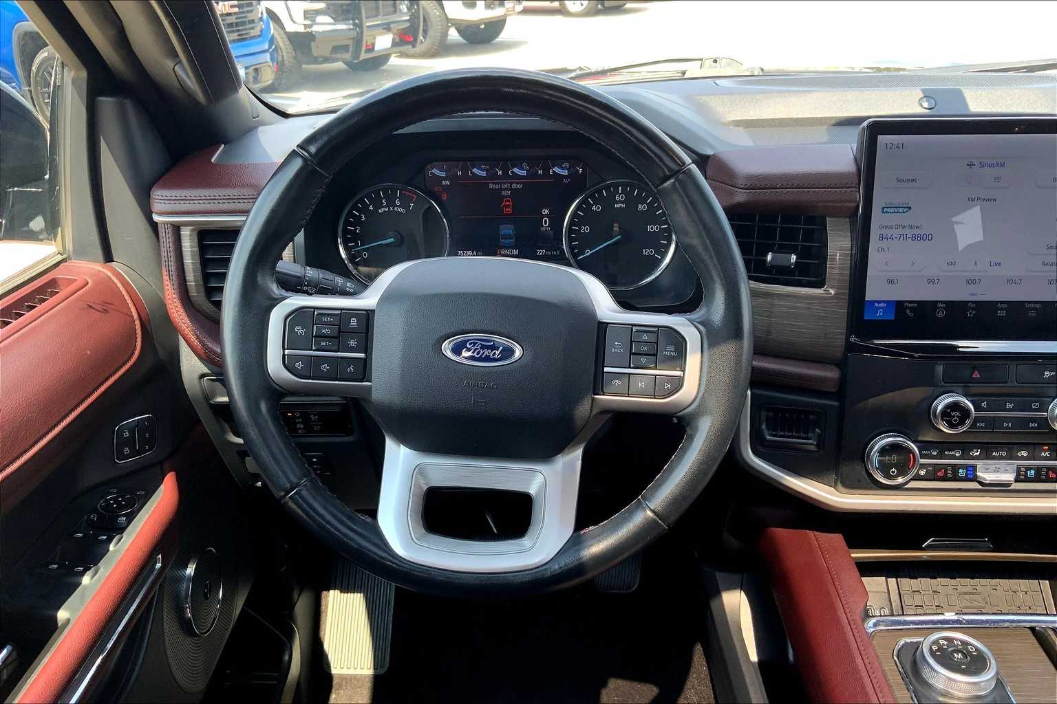 2023 Ford Expedition Limited photo 5