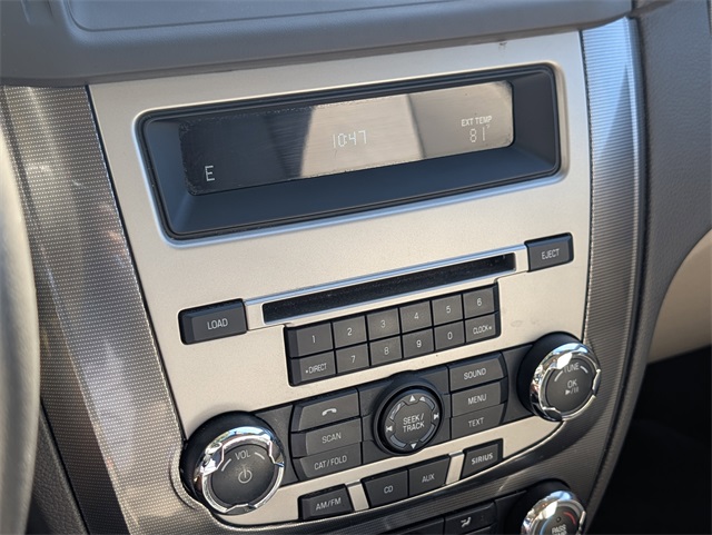 2011 Ford Fusion SEL photo 19